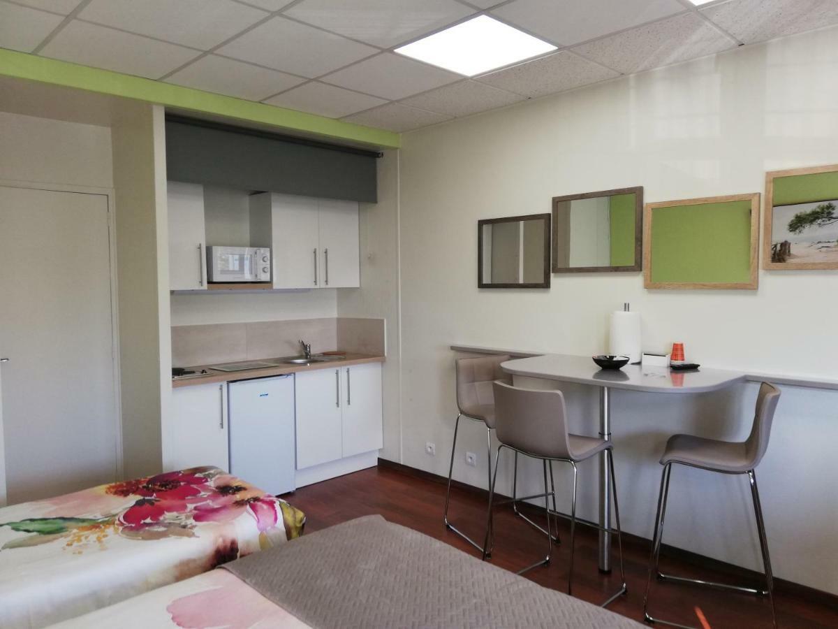 Studios Etape Du Lac Bourbon-Lancy Exterior foto